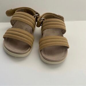 Toddler Boys' Cairo Footbed Sandals
Beige - Cat & Jack - SIZE 5